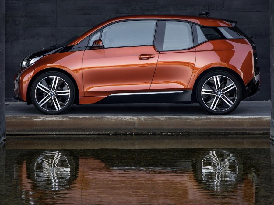  BMW i3 2014 года  (фото 3 из 240)